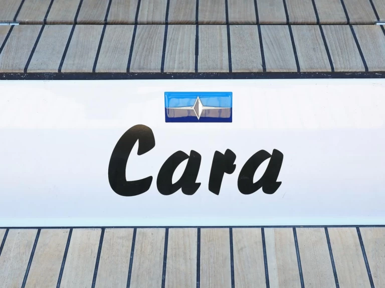 Bavaria Cruiser 46 charter bareboat eller skeppad i Biograd Na Moru