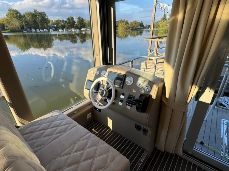 Yacht charter Buchholz City billig Luxboot