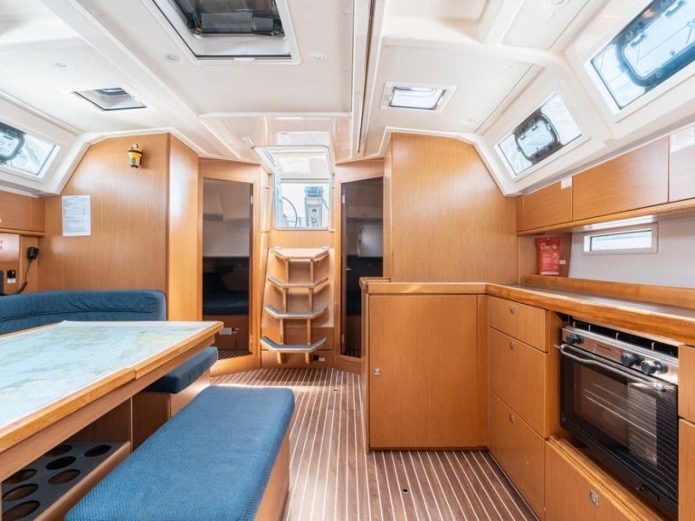 Uthyrning Segelbåt  i Rhodes (City) - Bavaria Cruiser 46