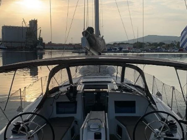 Jeanneau Sun Odyssey 410 charter bareboat eller skeppad i Preveza