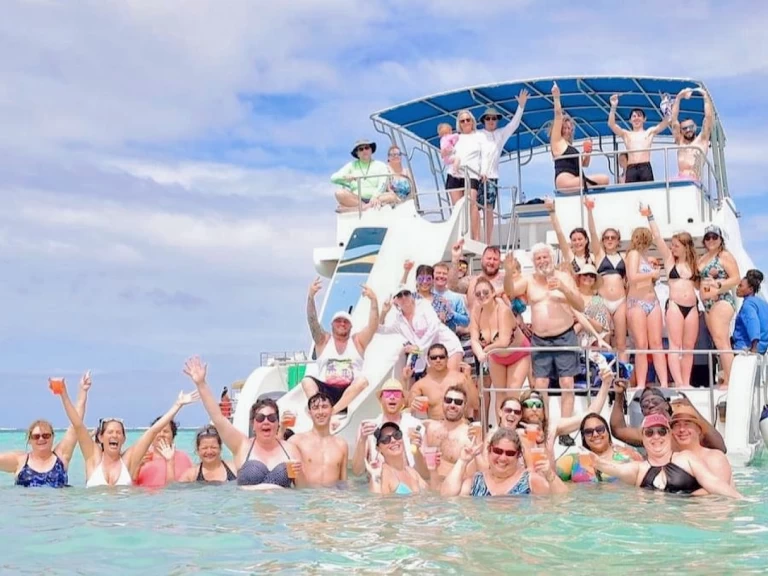 Uthyrning Punta Cana - Azimut Azimut 100  av Samboat 