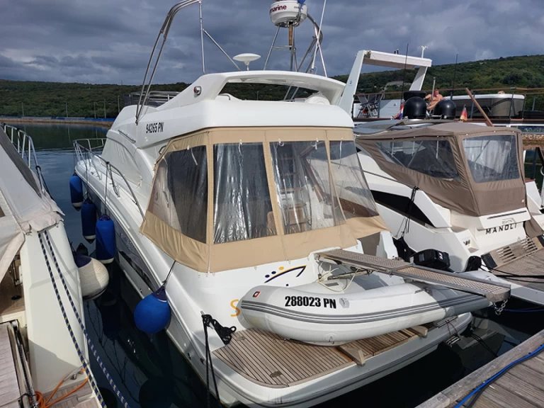 Yacht charter Punat billig Beneteau Antares 42 Fly