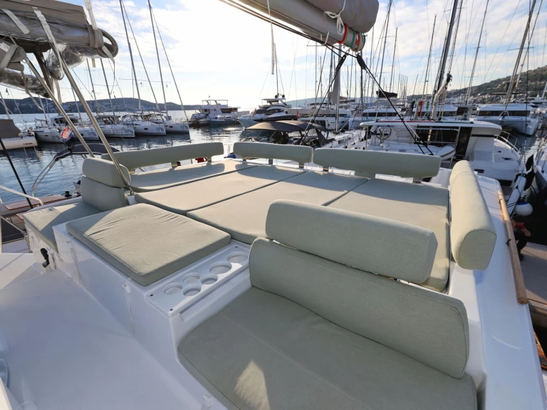 Uthyrning Katamaran  Bali med en båtlicens 