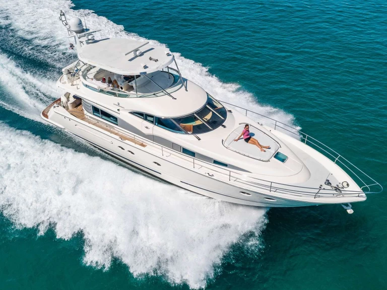 Uthyrning City of Hollywood - Fairline-Squadron MAXIMUS av Samboat 
