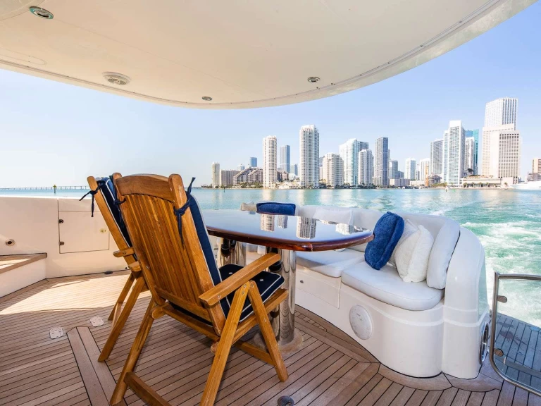 Uthyrning Lyx yacht i City of Hollywood - Fairline-Squadron MAXIMUS