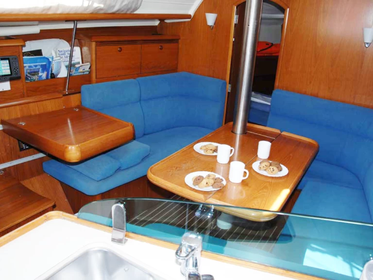 Uthyrning Segelbåt  i Split  - Jeanneau Sun Odyssey 35