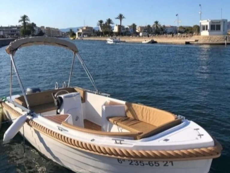 Hyr en Silver Yacht Silver yacht 4'95 Sant Antoni de Portmany 