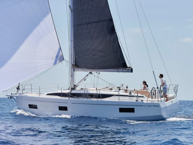 Båtuthyrning Bavaria Bavaria C38 i Trogir  på Samboat 