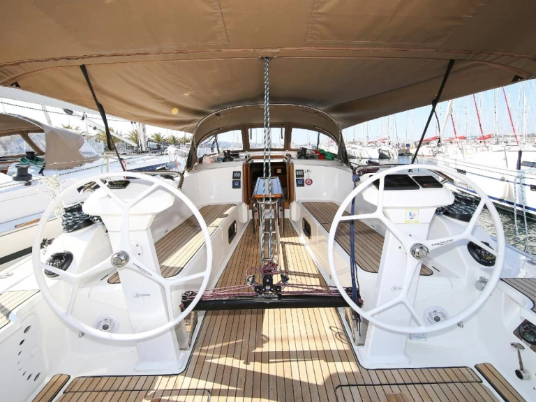 Hyr en Bavaria Cruiser 41S Murter-Kornati 