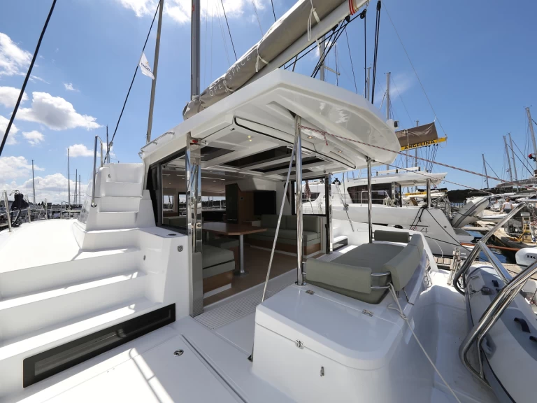 Hyr en Bali Bali 4.2 Biograd Na Moru 