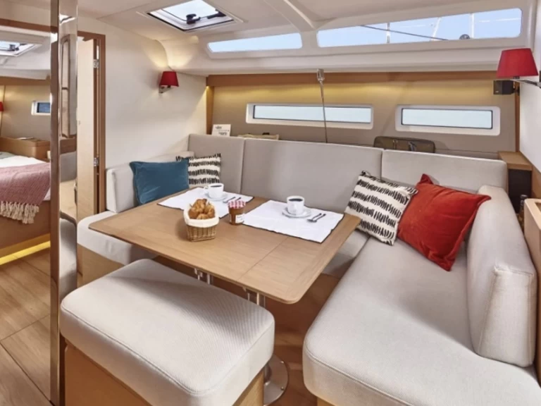 Båtuthyrning Jeanneau Sun Odyssey 440 i Drage på Samboat 