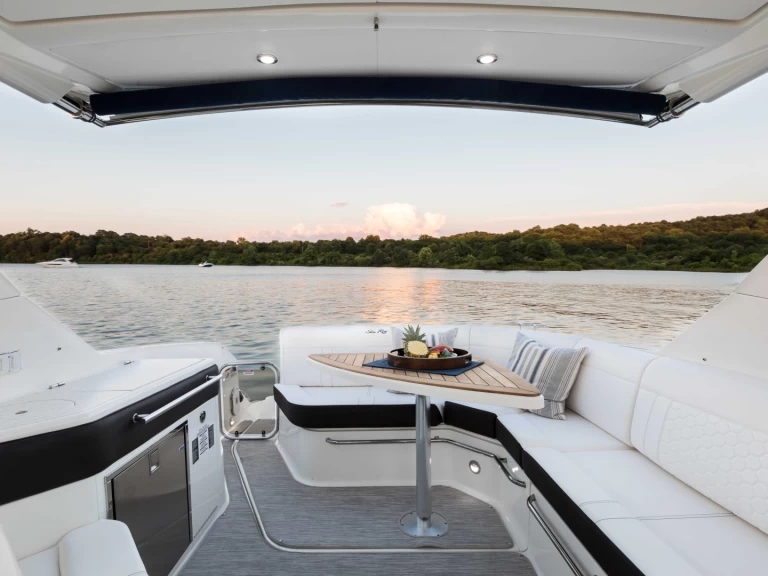 Yacht charter Ayia Napa billig Sundancer 320