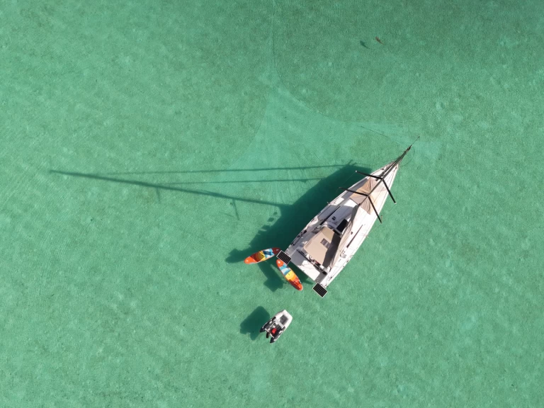 Segelbåt  för uthyrning Bora-Bora till det bästa priset 