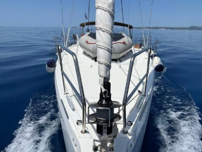 Jeanneau Sun Odyssey 410 charter bareboat eller skeppad i Lefkáda
