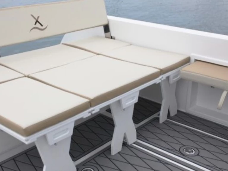 Uthyrning Motorbåt  Astilux med en båtlicens 