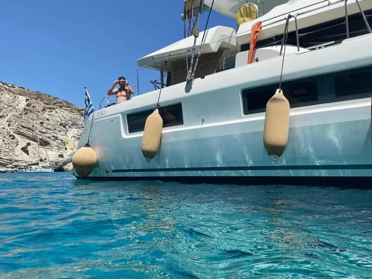 Yacht charter Piraeus billig Lagoon 50