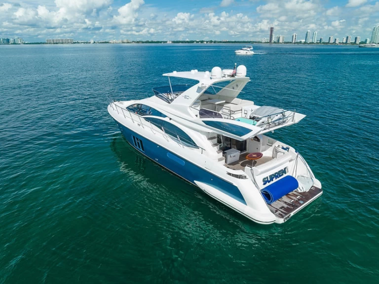 Båtuthyrning Azimut AZIMUT FLYBRIDGE 60 i Miami Beach på Samboat 
