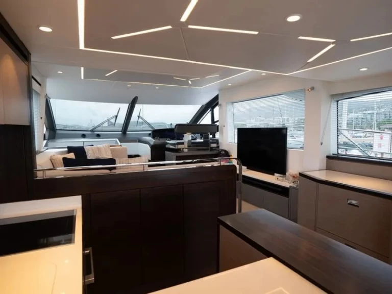 Hyr en Sunseeker Manhattan 56 Lui Bay 