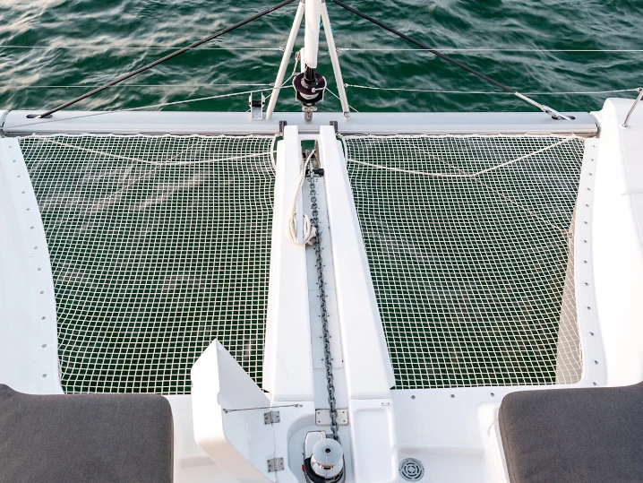 Lagoon Lagoon 46 charter bareboat eller skeppad i Rogoznica