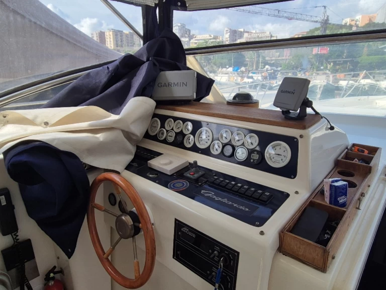 Gagliotta Gagliotta 37 charter bareboat eller skeppad i Taormina