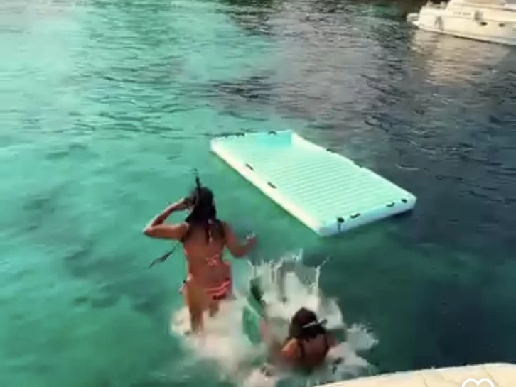 Hyr en Four Winns Sundowner 285 Cannes 