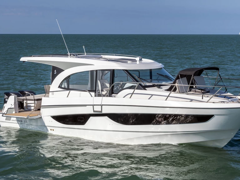 Yacht charter Pula  billig Antares 11 OB