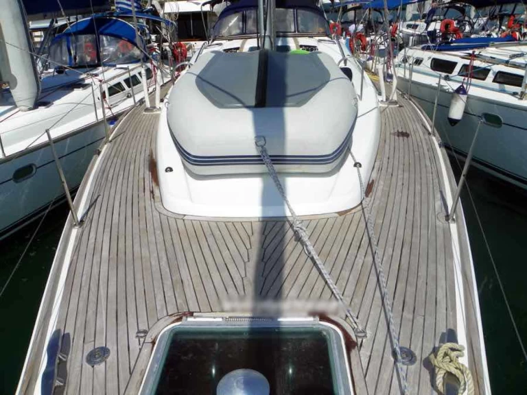 Jeanneau Sun Odyssey 49 DS charter bareboat eller skeppad i Lavrio