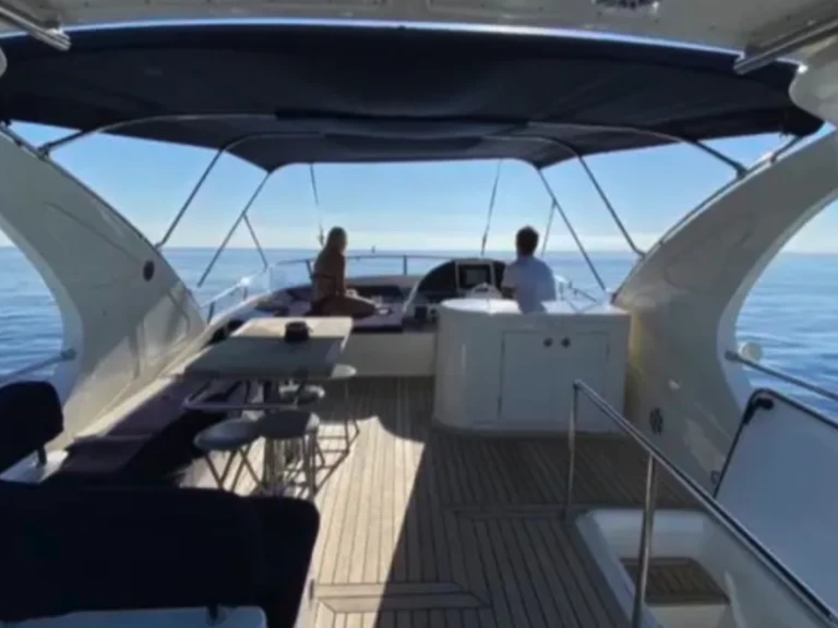 Yacht charter Saint-Tropez billig aicon 64