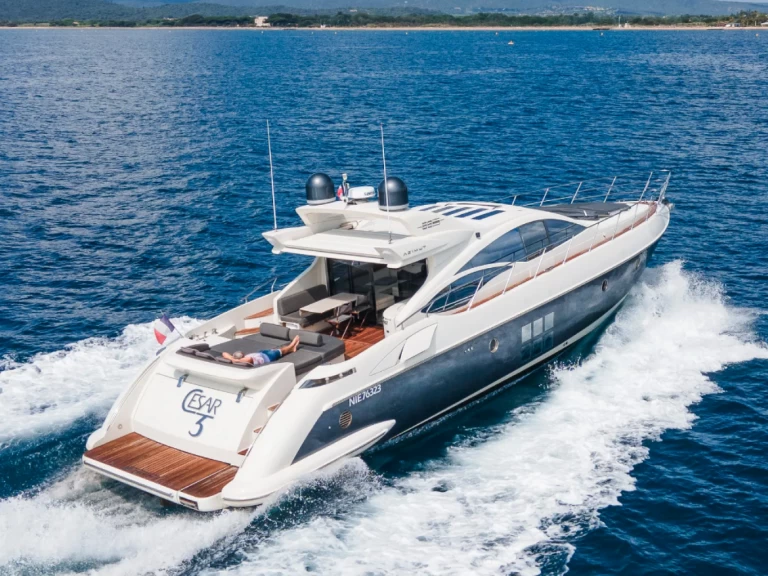 Hyr en Azimut Azimut 68 S Saint-Tropez 