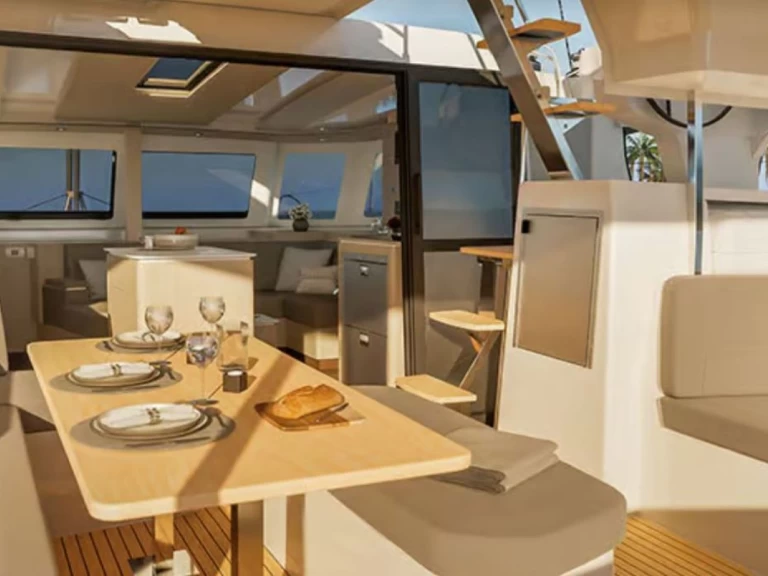 Uthyrning Katamaran  Fountaine Pajot med en båtlicens 