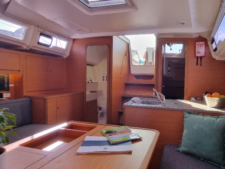 Uthyrning Segelbåt  i Golfe-Juan - Dufour Dufour 37