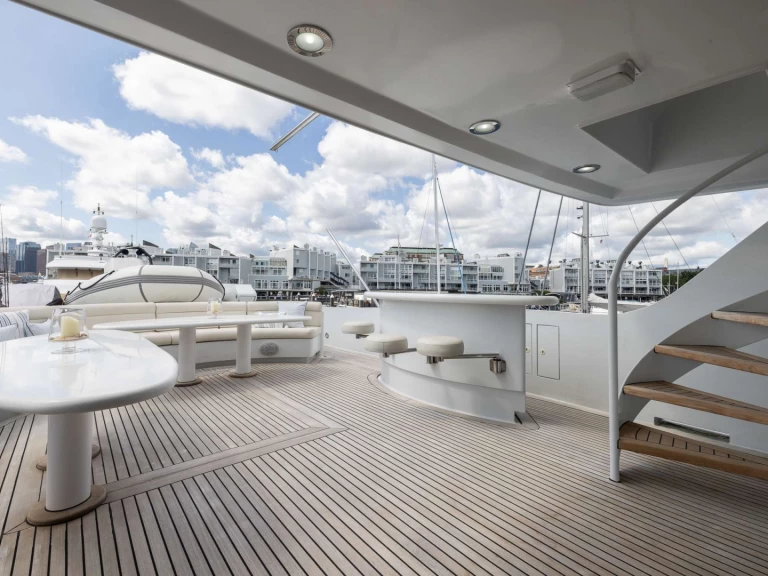 Hyra Lyx yacht med eller utan skeppare Flagship New England 