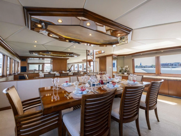 Yacht charter Bahamas  billig SERENITY 122