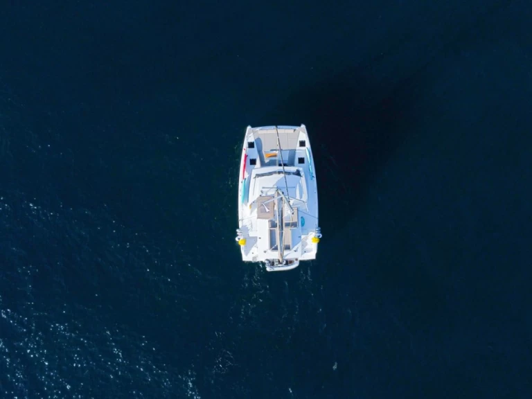 Bali Bali 4.4 charter bareboat eller skeppad i Gocek