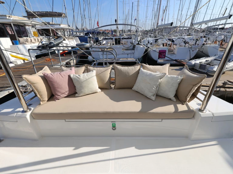 Yacht charter Biograd Na Moru billig Bali 4.2