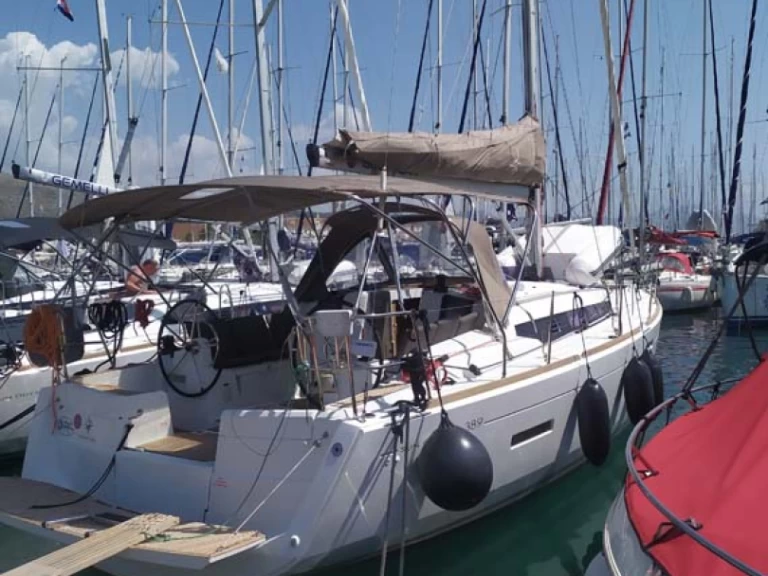 Yacht charter Trogir  billig Sun Odyssey 389