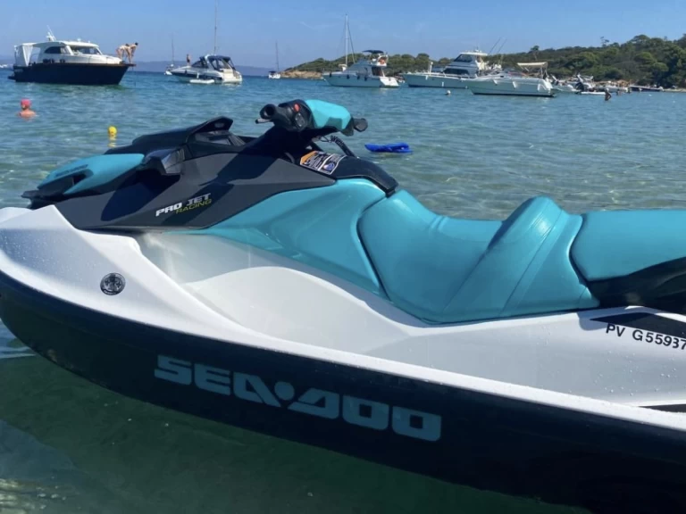 Hyra Jet ski med eller utan skeppare Sea-Doo Nice  