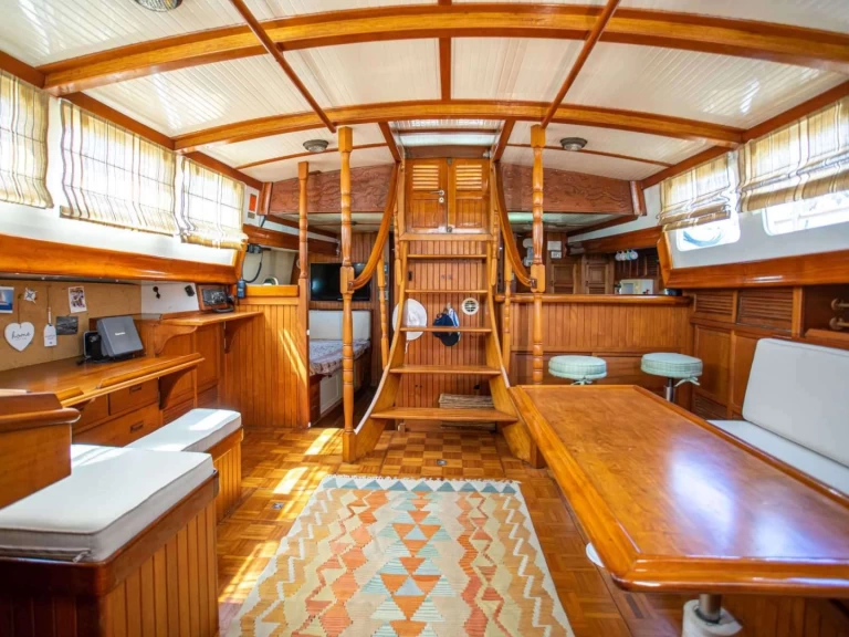 Uthyrning Lyx yacht Ta Chiao med en båtlicens 