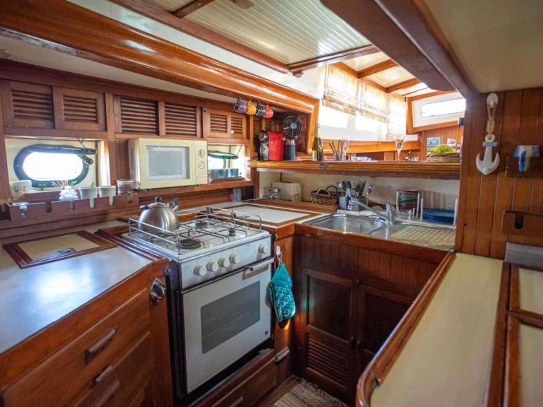 Lyx yacht för uthyrning Paros (ostrov) till det bästa priset 