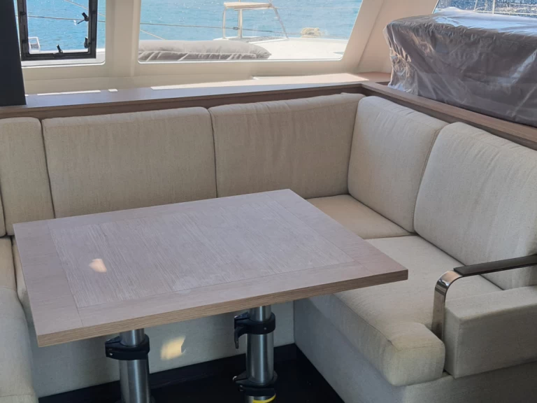 Uthyrning Adaköy - Fountaine Pajot Isla 40 av Samboat 