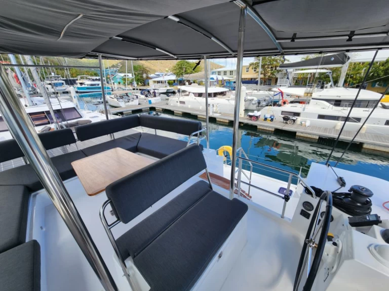 Hyr en Nautitech Nautitech 46 Fly Road Town 