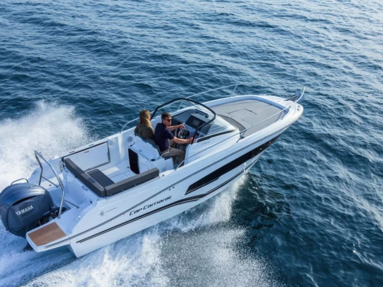 Uthyrning Motorbåt  Jeanneau med en båtlicens 