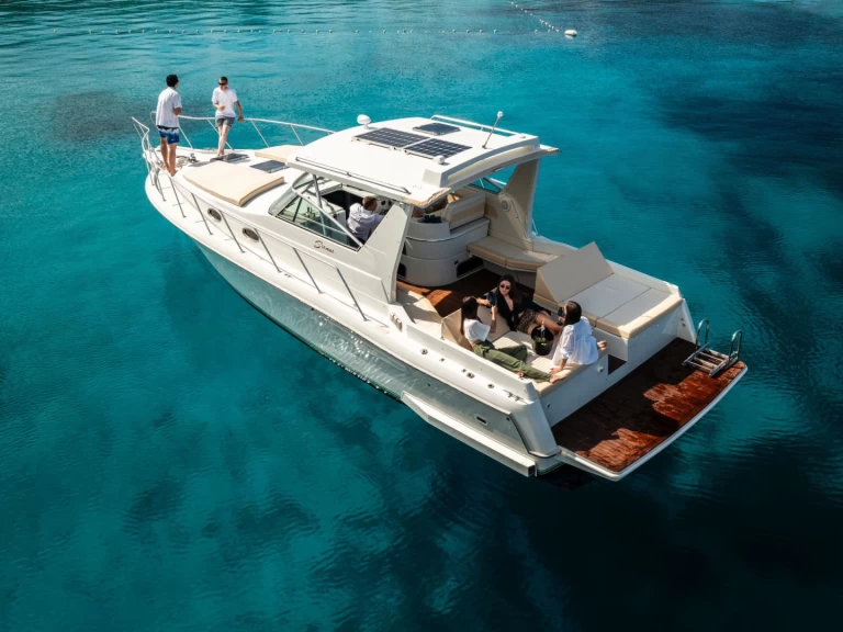 Hyr en Stamas Stamas 360 Express Hvar 