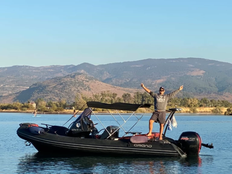 Hyra RIB med eller utan skeppare Grand Boats Plomári 