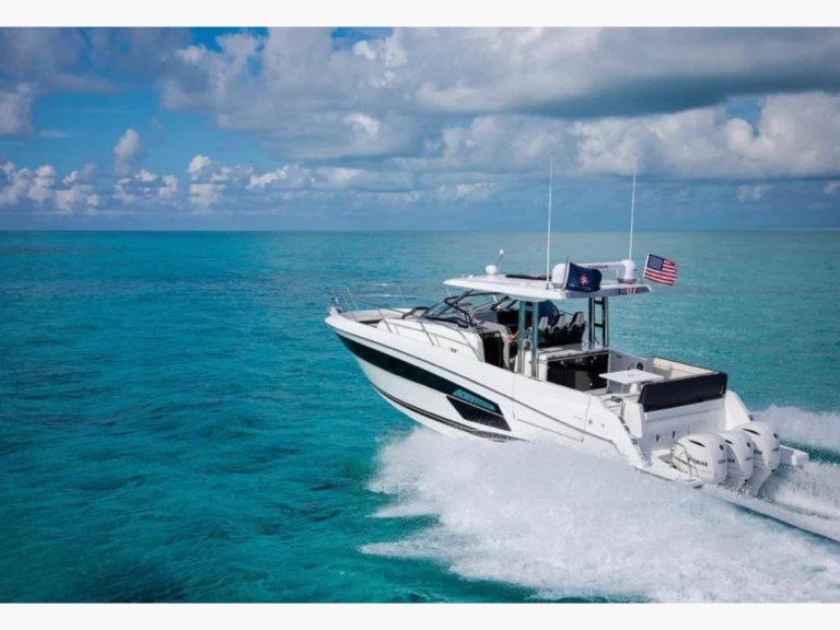 Uthyrning Motorbåt  i Cavalaire-sur-Mer - Jeanneau Cap camarat 12.5 wa