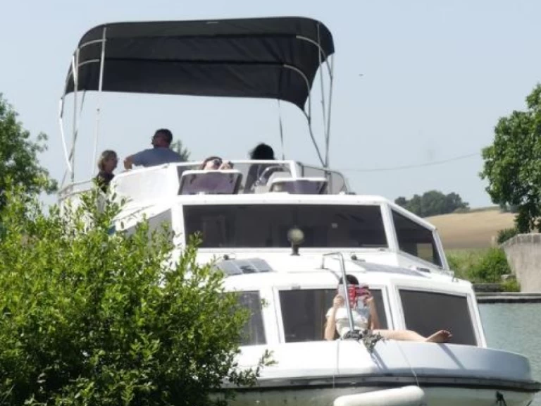 Yacht charter Castelnaudary billig Concorde