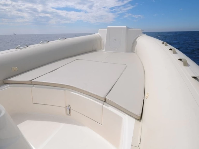 Uthyrning RIB i Hyeres - Capelli Capelli 770