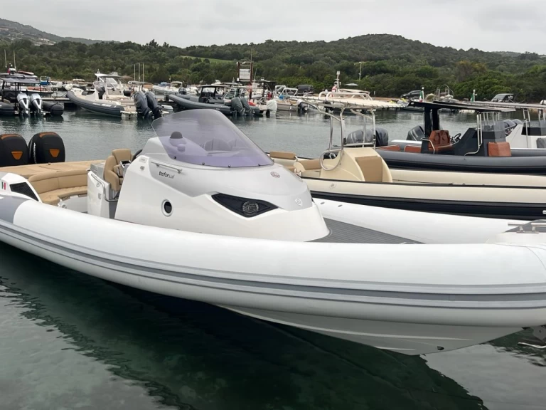 Yacht charter Porto Cervo billig Strider 11