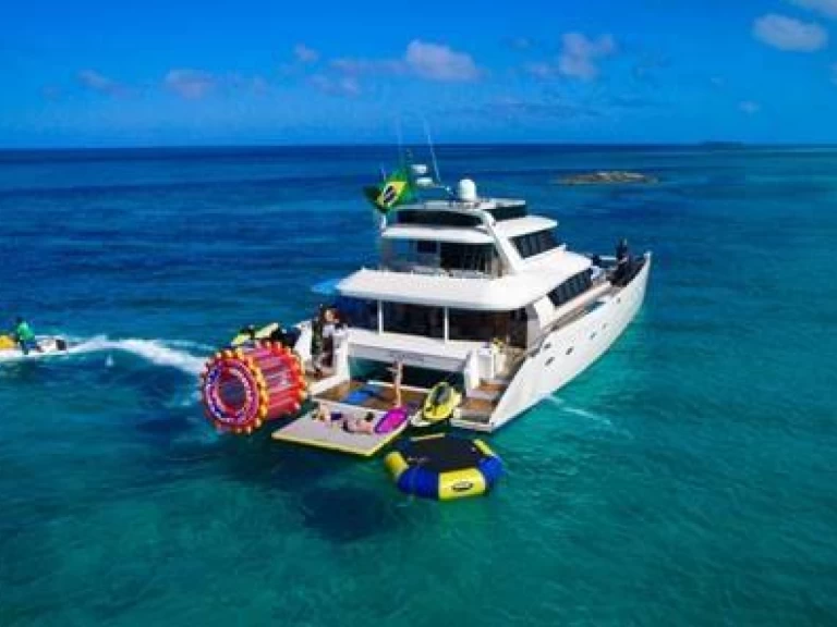 Hyr en Sun Boats ATLANTIS II Nassau 