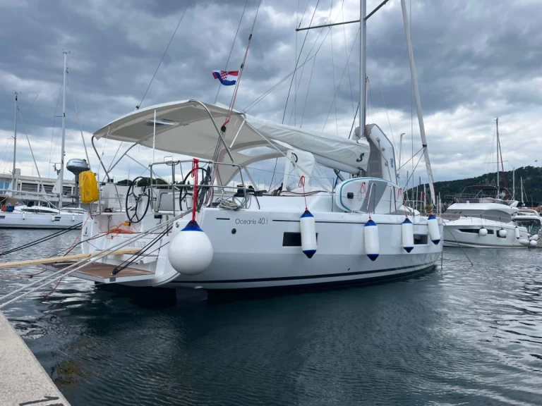 Uthyrning Split  - Bénéteau Oceanis 40.1 av Samboat 